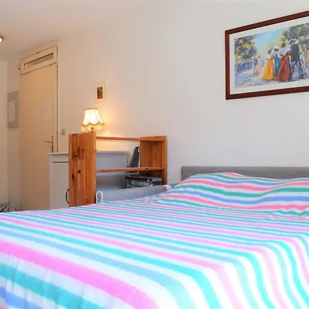 2 Pces, 4 Couchages, Terrasse, Parking, Piscine, Proche Et Commerces - - Fr-1-251-558 Le Lavandou